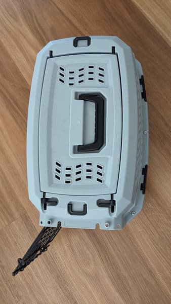Pet carrier product photo